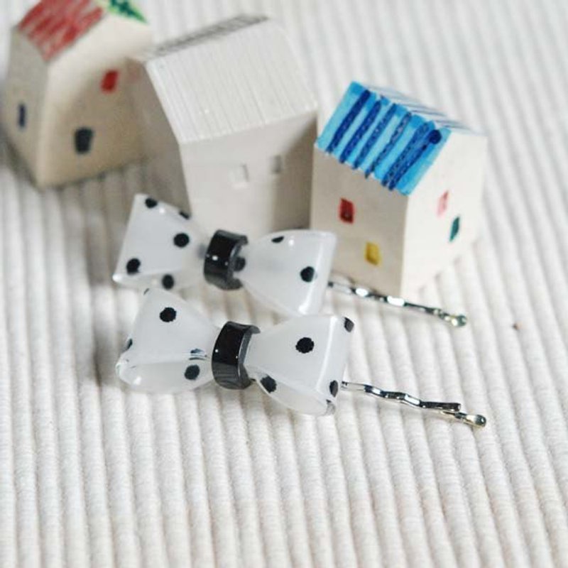 小圆点蝴蝶结,浏海夹,小侧夹(一对入)-白 - 发饰 - 压克力 白色