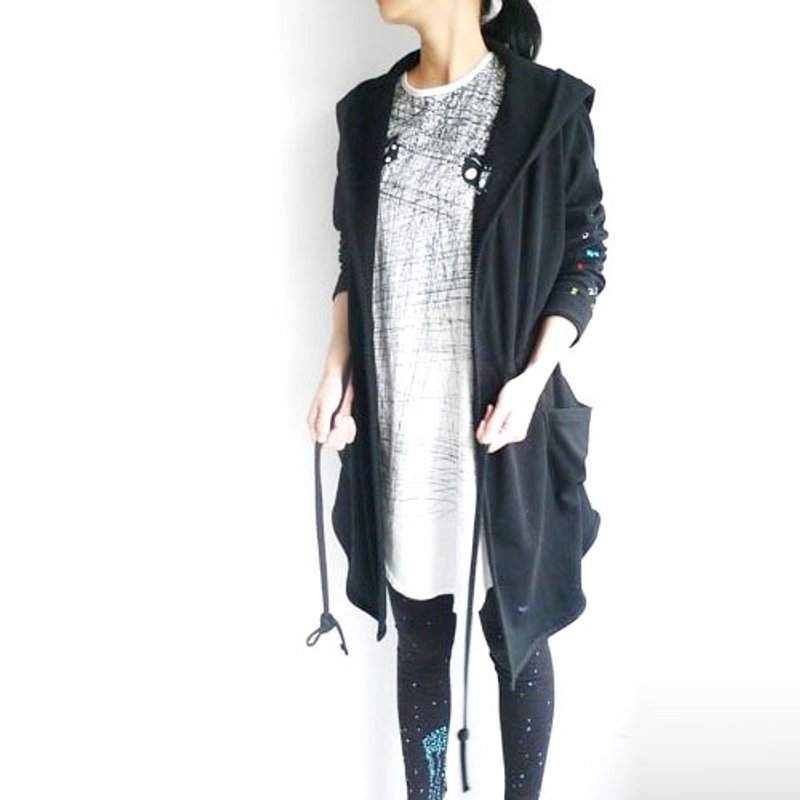 Urb.躲猫猫 / 连帽抽绳外套 - 女装休闲/机能外套 - 棉．麻 黑色