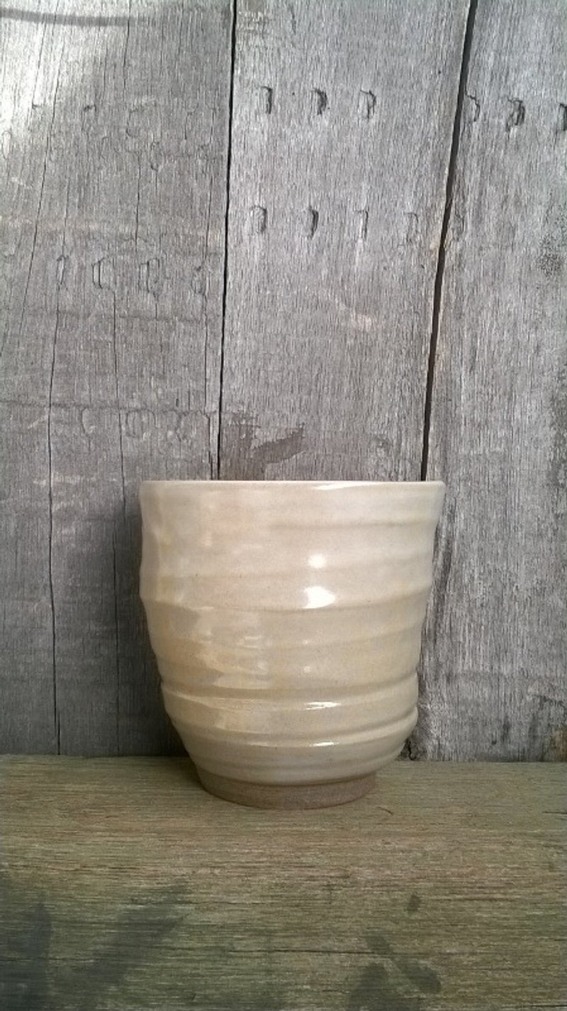 浅白淡雅-不规则旋水杯 - 茶具/茶杯 - 其他材质 白色