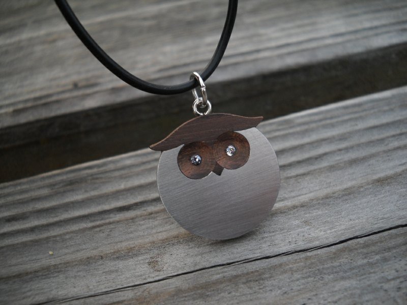 守护伊达邵(不锈钢、黑檀木、苏联钻)日月潭工艺伴手礼系列作品、三 - 项链 - 其他金属 