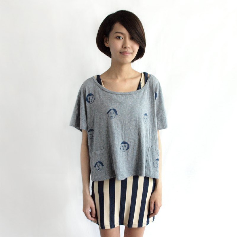 【M0304】HEY SUN独立手作品牌· 我的同班同学们满版宽松罩衫T恤/灰 - 背带裤/连体裤 - 其他材质 灰色