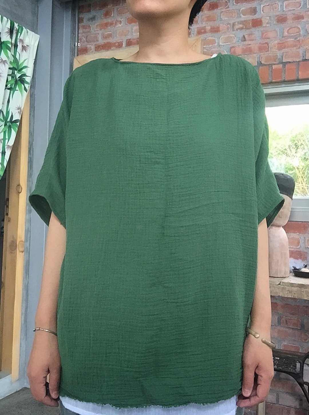 天然手作服 天然材质水洗双编织棉绿色五分袖口袋上衣罩衫 - 女装上衣 - 棉 绿色