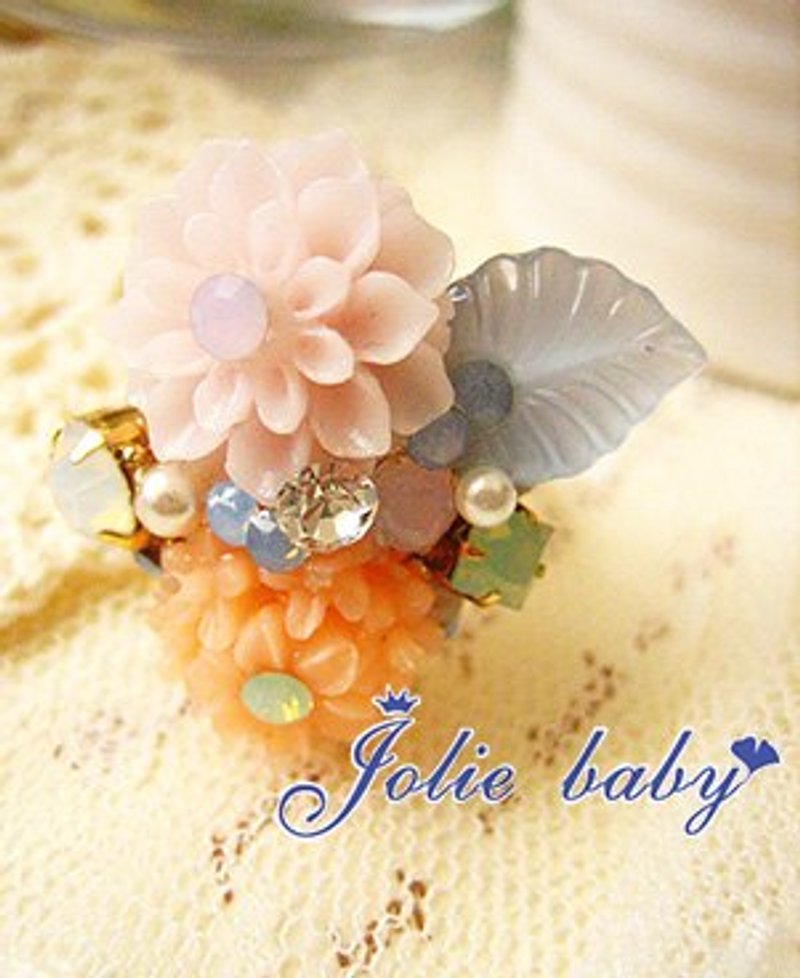 [Jolie baby] 一抹粉嫩---珊瑚千层雕花水钻戒指 - 戒指 - 宝石 