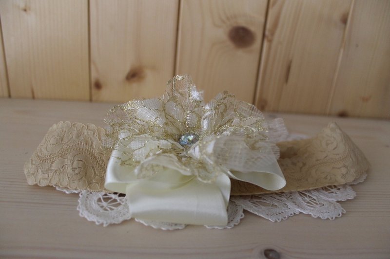 oleta的手做饰品-金色年华bb发带 - 围嘴/口水巾 - 其他材质 金色