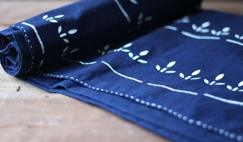 蓝染大长巾 ░ 草地上 - 摆饰 - 棉．麻 蓝色