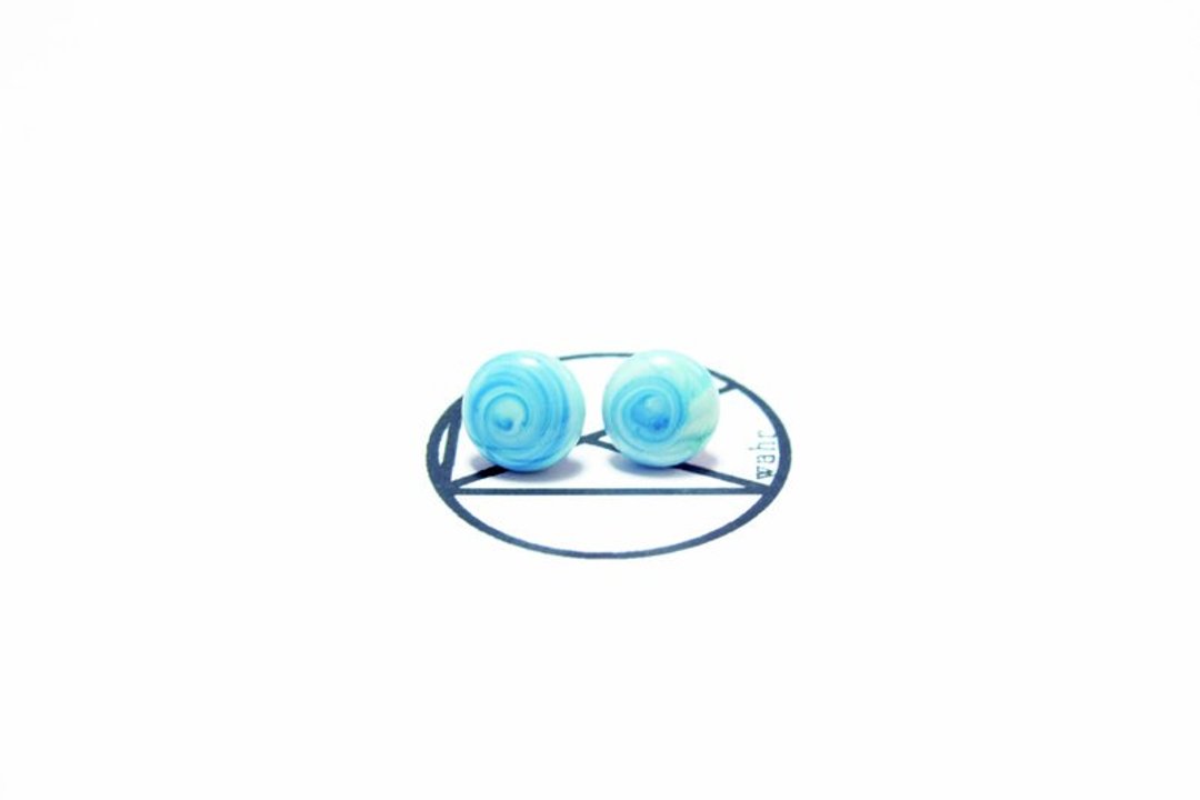 【Wahr】蓝白耳环(一对) - 耳环/耳夹 - 其他材质 多色