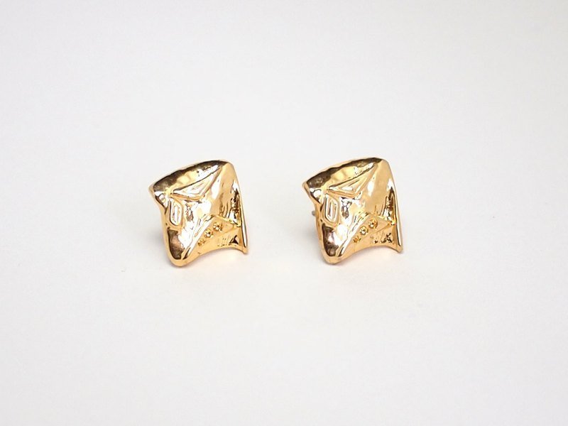 [Circle dot]风筝 - 耳环/耳夹 - 其他金属 金色