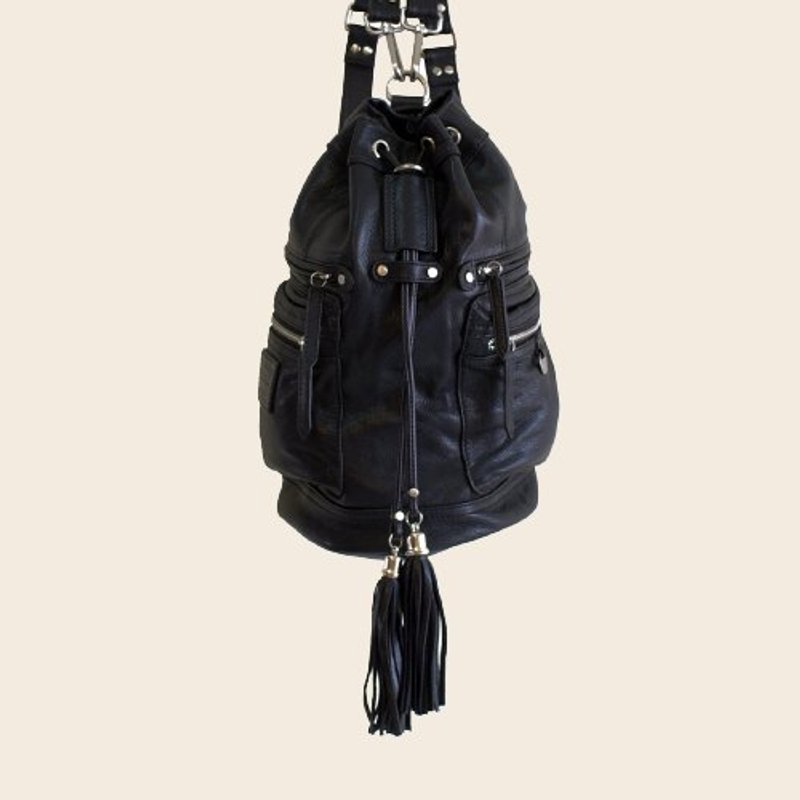 ► Jennifer ｜ shoulder bag ● 　　　　黑色／软羊皮圆筒背包 - 侧背包/斜挎包 - 真皮 黑色