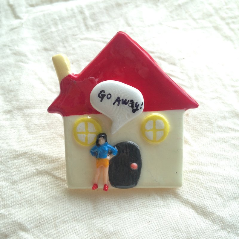 [ Many families have skeletons in their closets] brooch系列  006 - 胸针 - 粘土 红色