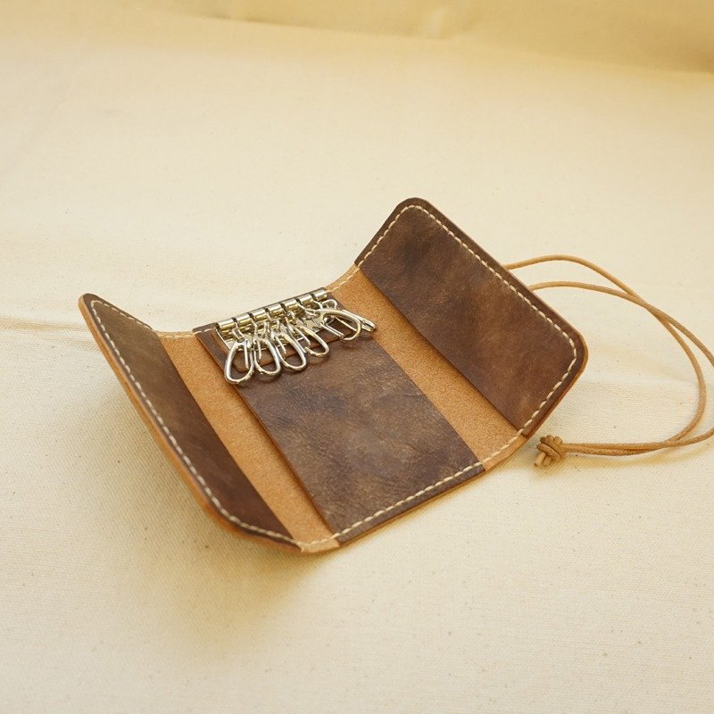 雪花纷飞系列皮革绕绳钥匙包-巧克棕 - 钥匙链/钥匙包 - 真皮 咖啡色