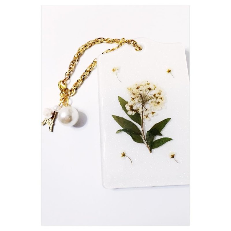 AHM Handmade 万用 押花 卡套 证件套 游悠卡 - 卡片/明信片 - 纸 白色