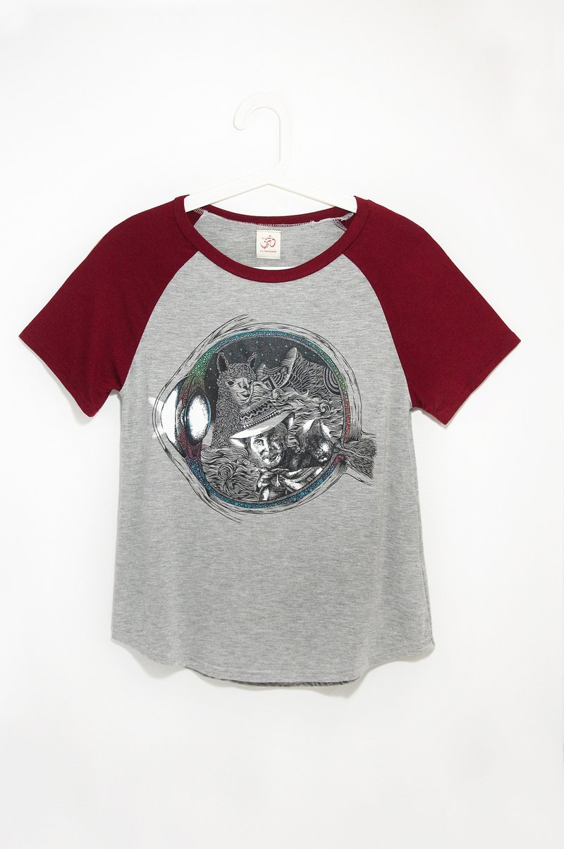 木代尔短袖棒球装女装上衣 / 旅行T-shirt - 瞳孔里的奇幻世界 ( 酒红+灰 ) 仅存一件 - 女装 T 恤 - 棉．麻 灰色
