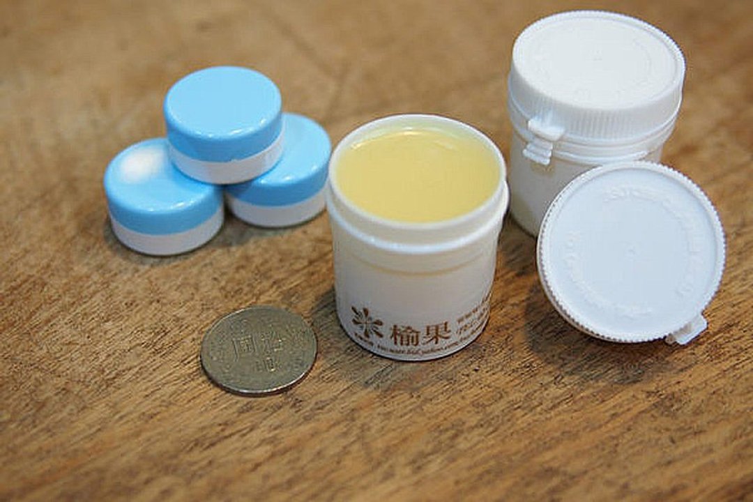 35ml叫好加码专区 , Pinkoi独家限量加码 ... 护木油 / 护木腊 - 原木系产品最佳保养油 ( 原木抛光 / 粗磨 / 细磨面皆可使用 , 漆面不适用 ) - 其他 - 植物．花 白色