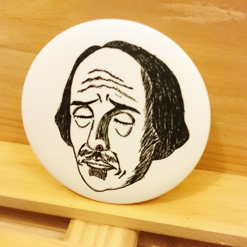 【充满忧郁的莎士比亚先生】手绘风胸章 - 胸针 - 塑料 白色