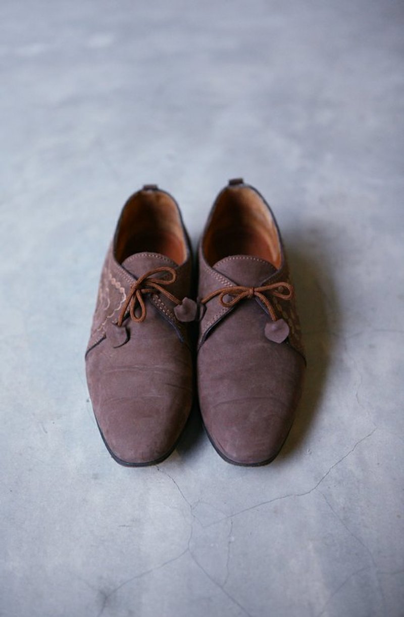 A ROOM MODEL - VINTAGE，SC-0721 ANTONIO EBOLI棕色反毛皮线绣纹低根鞋 复古着下北泽 - 女款休闲鞋 - 真皮 