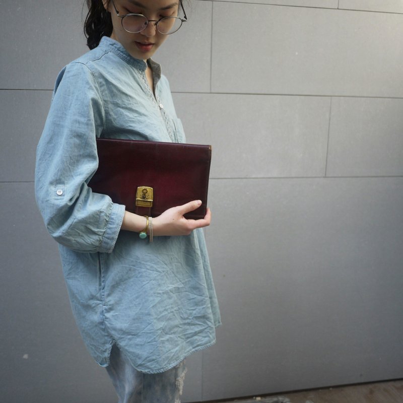 夕卡 Shika // Vintage bag 老件 复古铜扣手拿包 {A5-032} - 其他 - 其他材质 红色