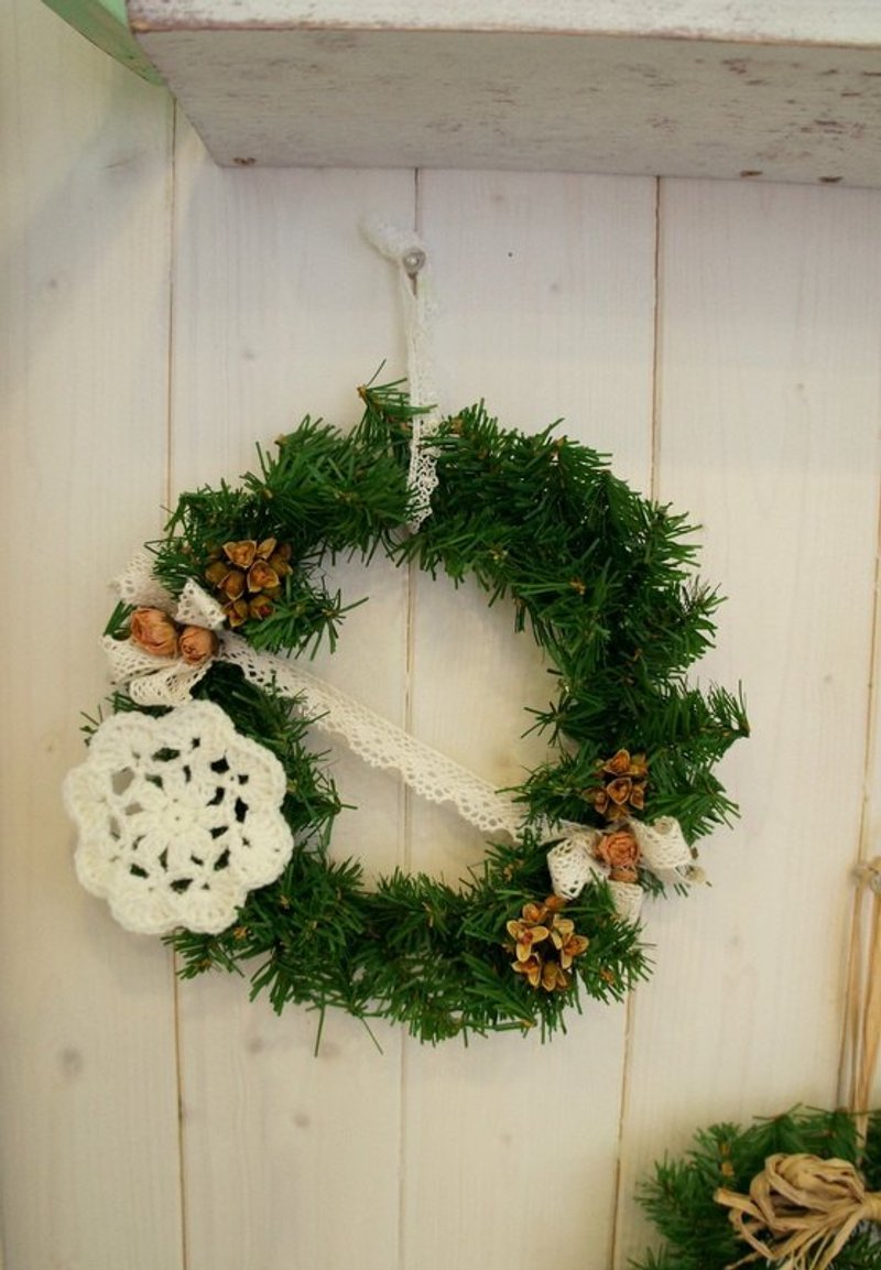 蕾丝编织日杂风干燥花圣诞花圈(圣诞布置/圣诞装饰) - 植栽/盆栽 - 植物．花 多色