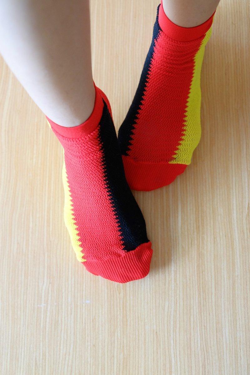 Moya 编织1/2袜  德国世足款 王亭蕴 请下标 - 袜子 - 其他材质 红色