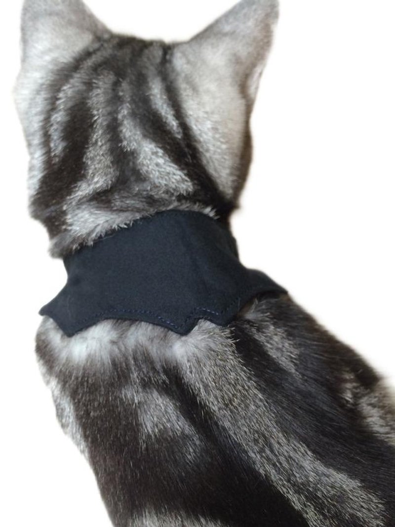 Bat-style collar for cats for Halloween No horn cans From kittens to adult cats - 玩具 - 棉．麻 黑色