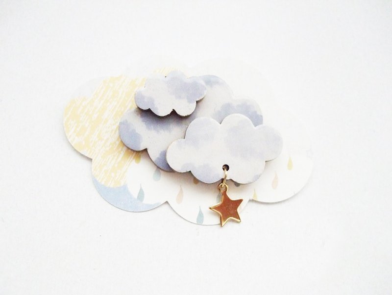 Liniere 杂志介绍 ☆ cloud 云朵胸针 别针 BL / wooden cloud brooch - 胸针 - 木头 蓝色