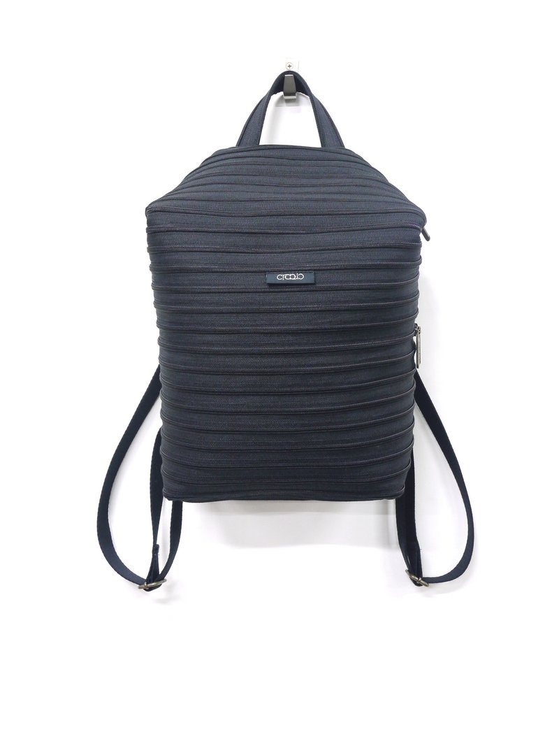 【黑】极简后背包 small - 后背包/双肩包 - 其他材质 黑色