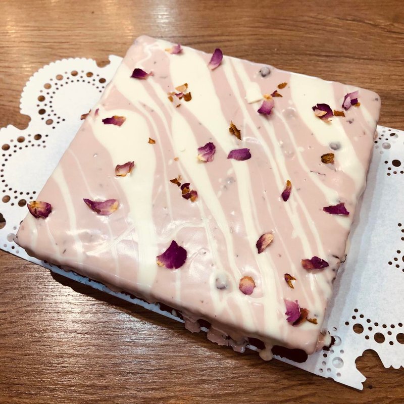 黑熊先生巧克力布朗尼蛋糕 6寸 - 蛋糕/甜点 - 新鲜食材 多色