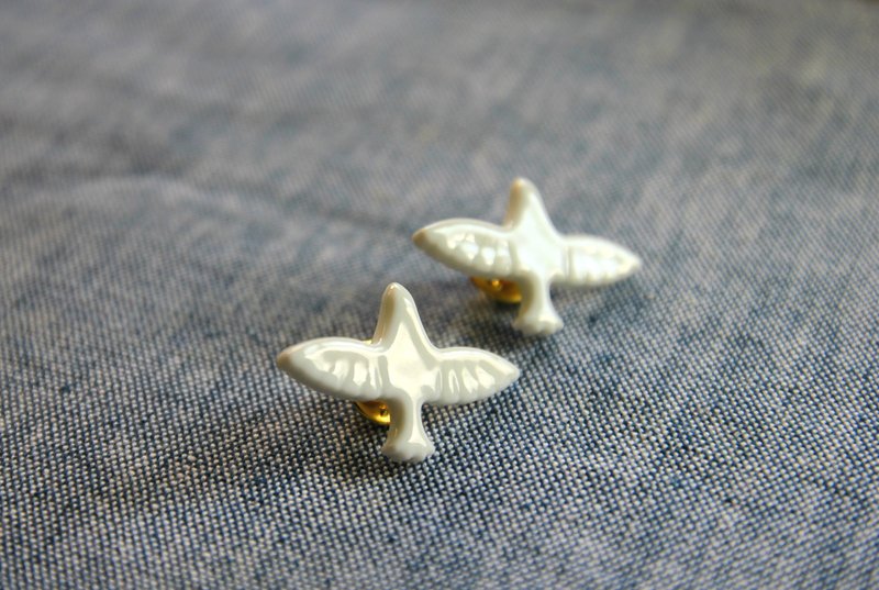 和森兄弟 - 白色小鸟陶瓷别针 - 胸针 - 其他材质 白色