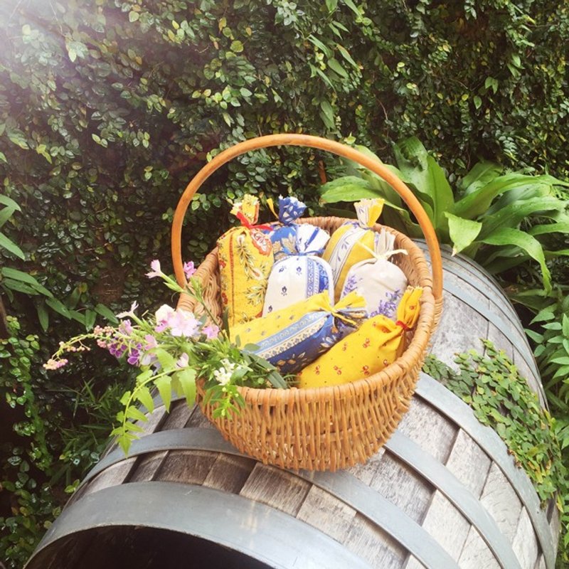 Provence薰衣草香包 - 香薰/精油/线香 - 其他材质 紫色