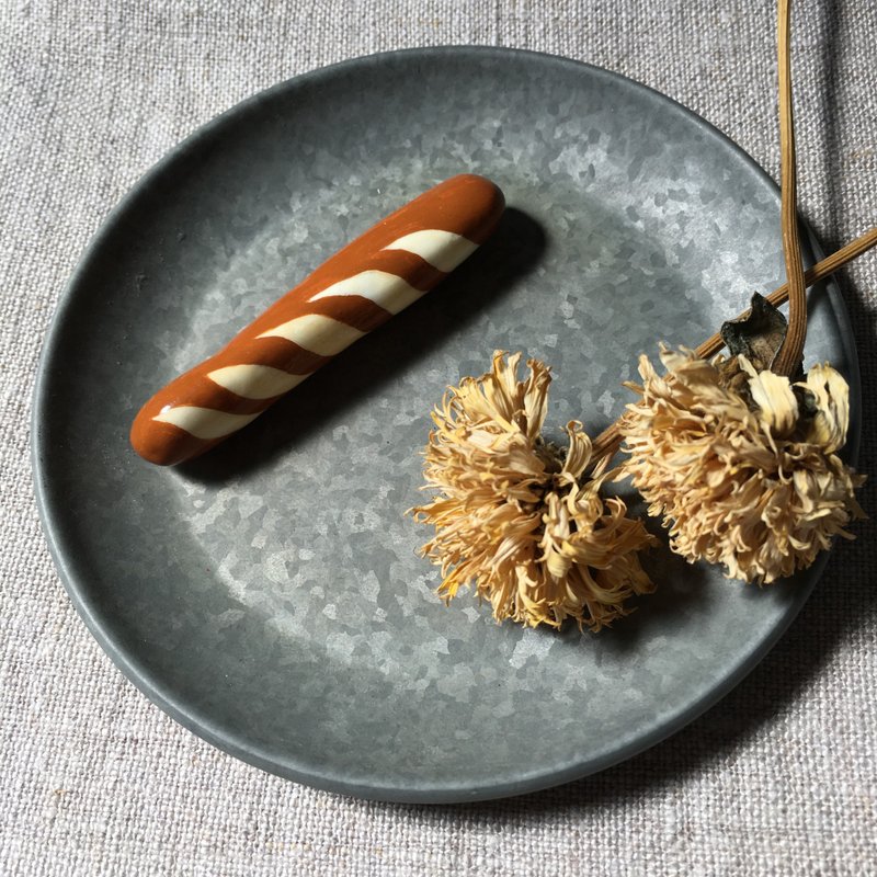 French bread brooch - 胸针 - 粘土 咖啡色
