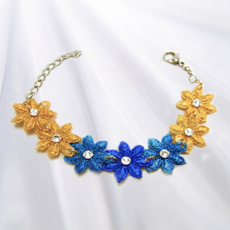 梵谷睡莲 水蕾丝手练 - 手链/手环 - 绣线 