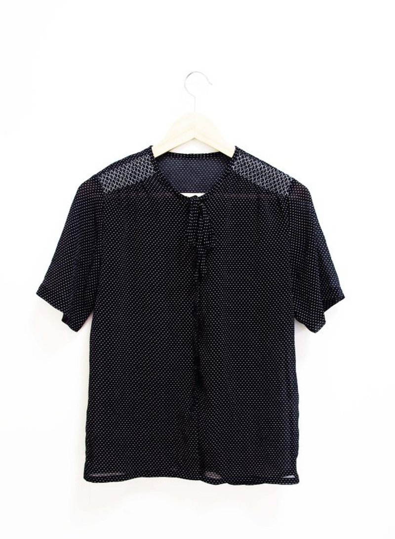 【Wahr】黑色点点短袖上衣 - 其他 - 其他材质 黑色