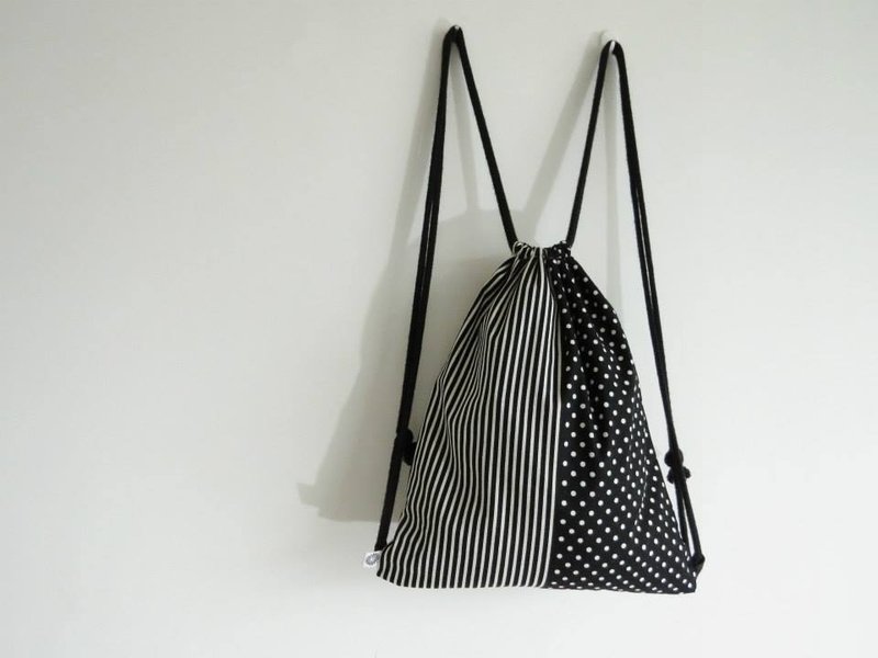 后背包束口包 2／1包 - 束口袋双肩包 - 其他材质 黑色