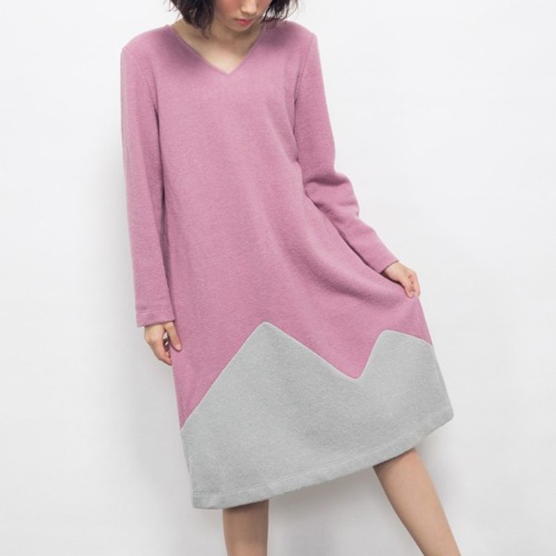 覆雪山脉毛呢撞色小山洋装 - 洋装/连衣裙 - 纸 多色