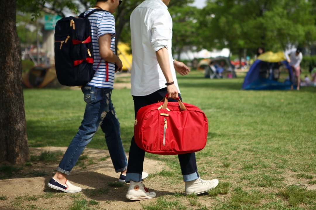 【牛一水佘】韩国 ithinkso Capsule Bag 旅行胶囊 3way 多功能背包 侧背 后背 手提 - 手提包/手提袋 - 棉 红色