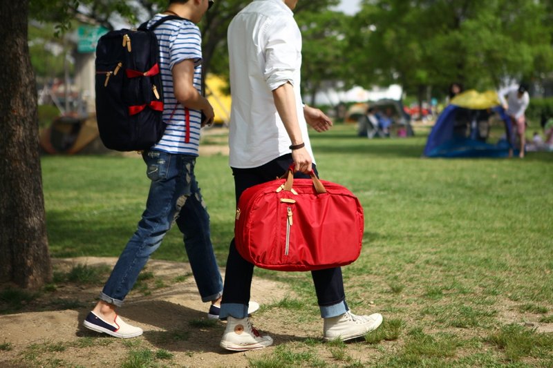 【牛一水佘】韩国 ithinkso Capsule Bag 旅行胶囊 3way 多功能背包 侧背 后背 手提 - 手提包/手提袋 - 棉．麻 红色