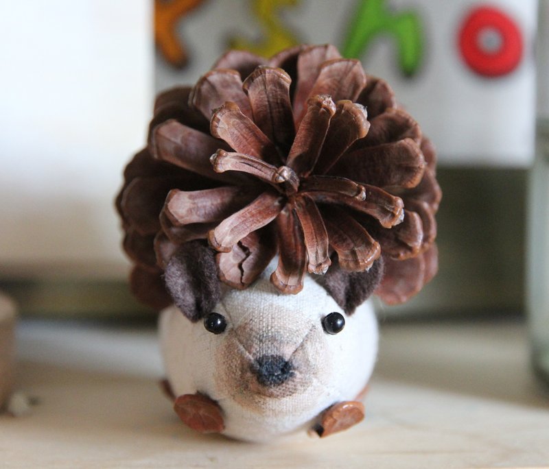 湘 松果刺猬 - 摆饰 - 植物．花 咖啡色