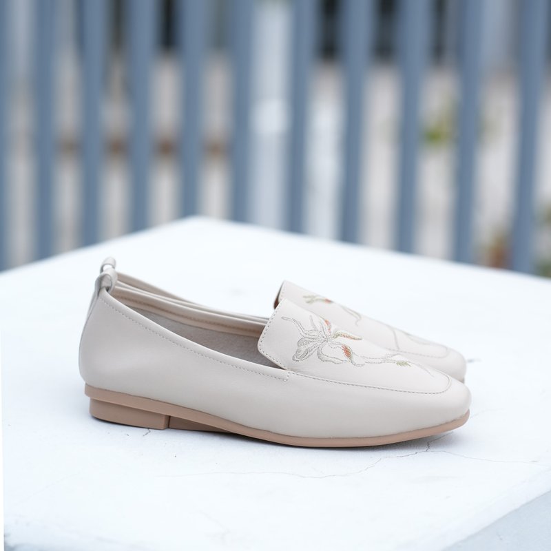 刺绣乐福鞋-静花影(米白) - 女款牛津鞋/乐福鞋 - 真皮 白色