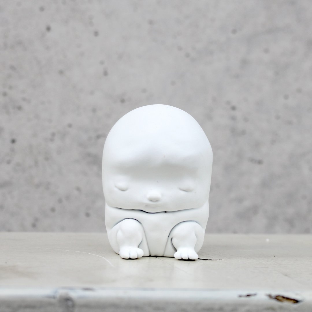 KONETA f 桌饰 摆饰 - 玩偶/公仔 - 树脂 白色