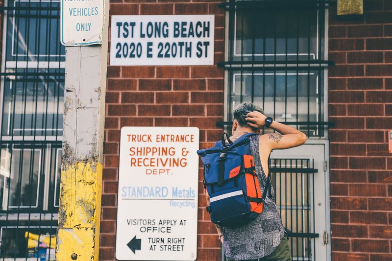 火柴木设计 Matchwood Rider 防水笔电后背包 蓝红款限定配色 - 后背包/双肩包 - 防水材质 红色