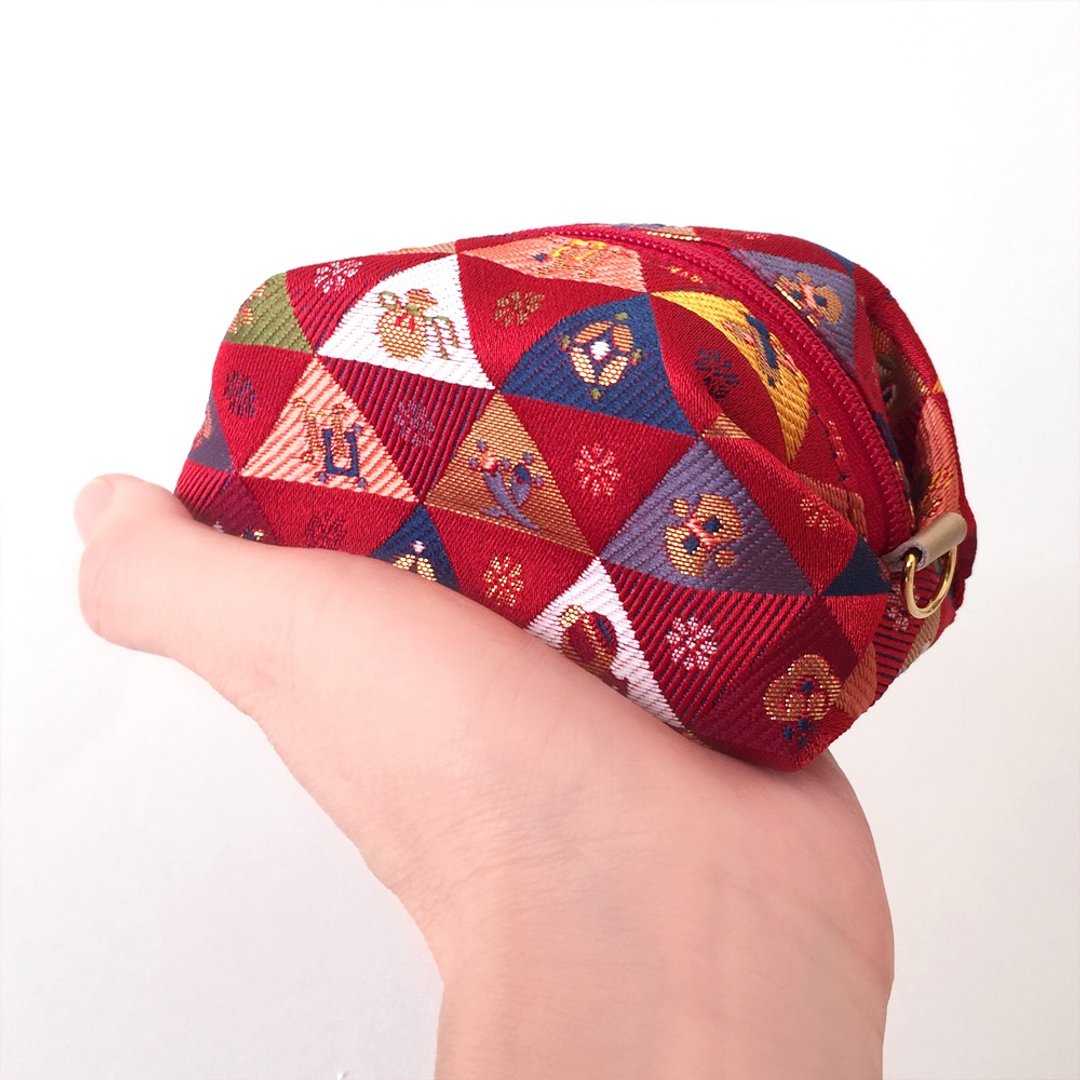 Pouch with Japanese traditional pattern, Kimono (Small) "Brocade" - 化妆包/杂物包 - 其他材质 红色