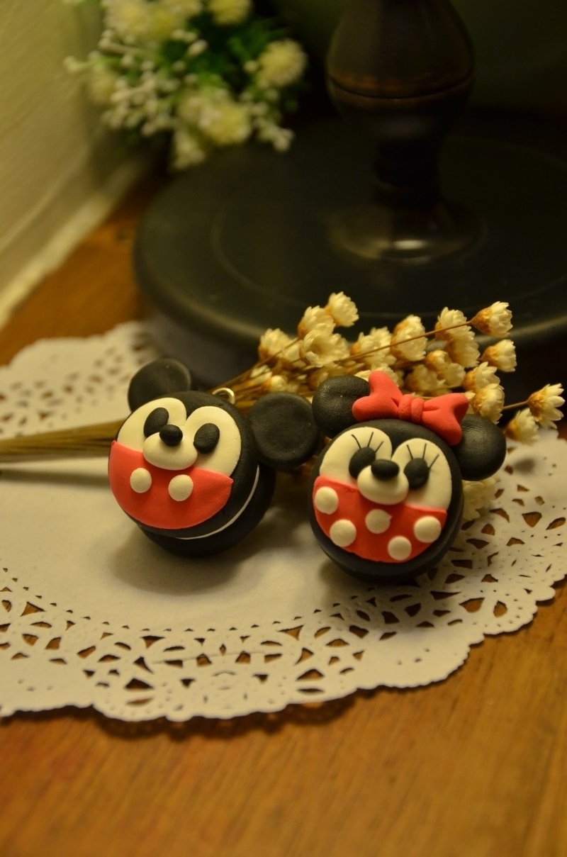 手作米奇米妮马卡龙钥匙圈 - 钥匙链/钥匙包 - 其他材质 黑色