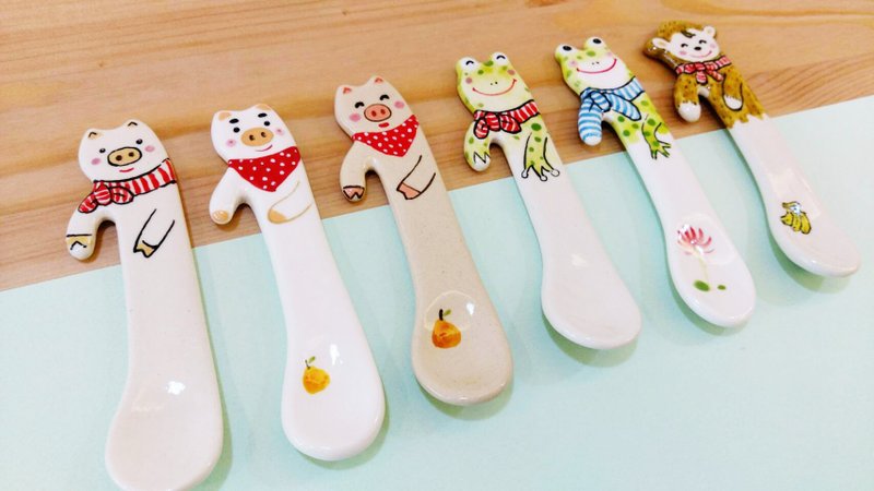 疗愈小物  ---动物麻吉magic汤匙 （单支）含包装盒 - 餐刀/叉/匙组合 - 其他材质 多色