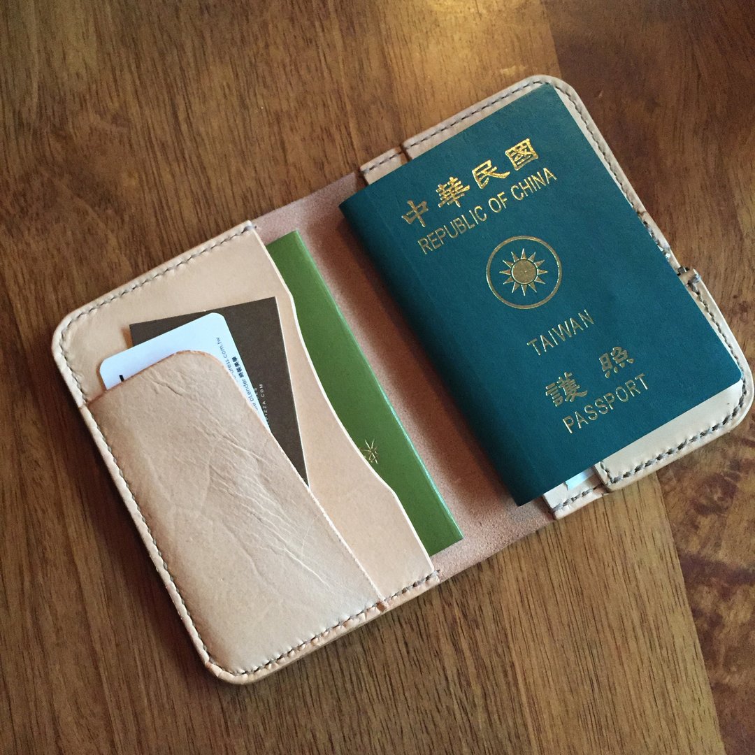 88Tailors 手工 本色植鞣革 护照夹 - 护照夹/护照套 - 真皮 卡其色