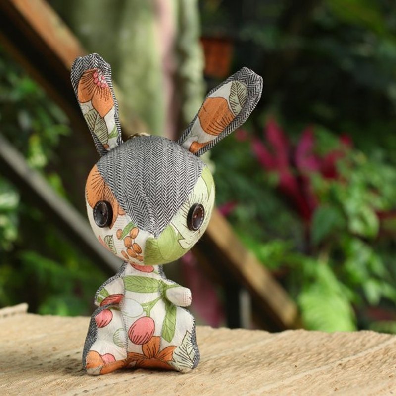 复古印花小兔巧巧·拼布大吊饰 - 吊饰 - 其他材质 多色