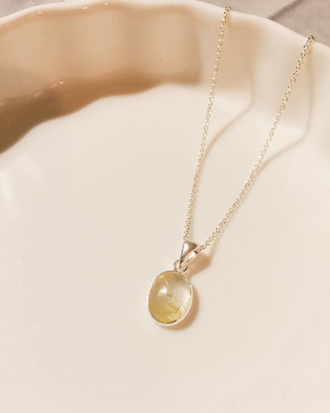 925纯银天然石＿金色波光 - 项链 - 宝石 黄色