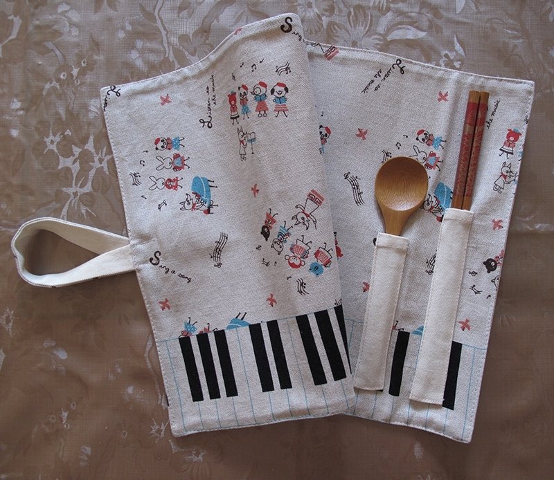 带着走餐垫收纳卷(钢琴版) - 收纳用品 - 其他材质 白色