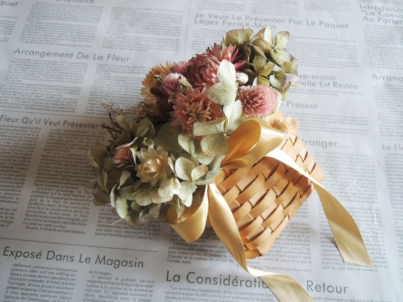 微甜圈 暖冬-竹编 粉麦杆菊 绣球花儿 粉千日红 缎带 小挂篮 小花篮 干燥花 藤编篮 婚摄 - 墙贴/壁贴 - 植物．花 粉红色