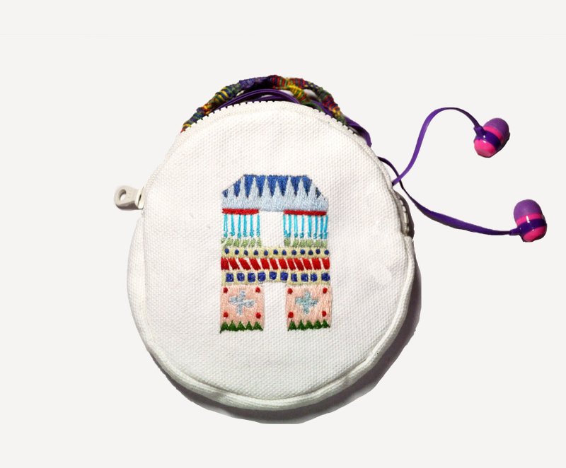 ●Neat-O●手工刺绣字母小零钱包 (可定制 自选字母) - 零钱包 - 绣线 白色