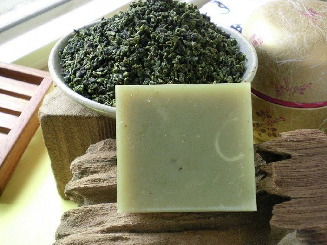 限量【绿茶美白凝脂洗颜皂】本草堂~纯净手作 - 香薰/精油/线香 - 植物．花 