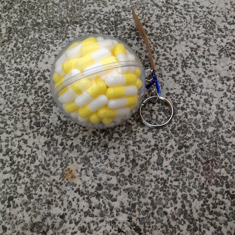 球 救 系列钥匙圈—荷黄孔 - 钥匙链/钥匙包 - 压克力 黄色